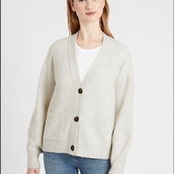 Banana Republic Heather Gray B/F Cardigan. Small. - Picture 4 of 10
